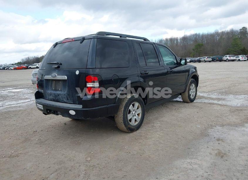 Photo 4 of 2010 Ford Explorer XLT (VIN 1FMEU7DE9AUA99321)