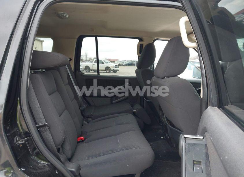 Photo 8 of 2010 Ford Explorer XLT (VIN 1FMEU7DE9AUA99321)