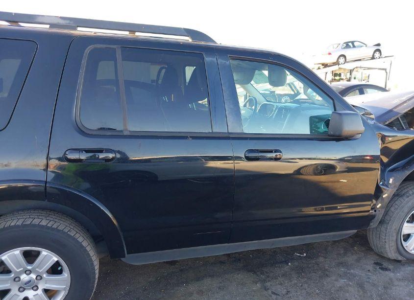 Photo 13 of 2010 Ford Explorer XLT (VIN 1FMEU7DEXAUA30640)