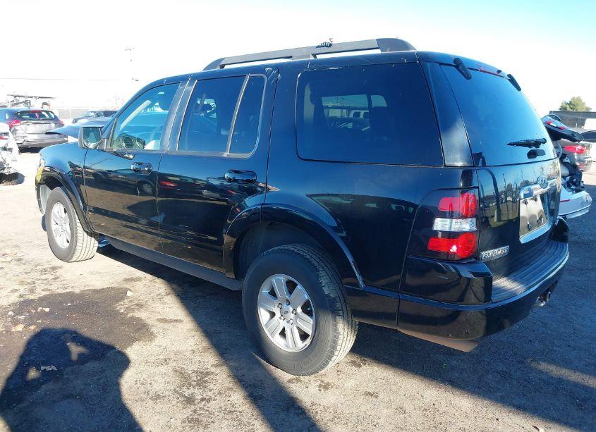 Photo 3 of 2010 Ford Explorer XLT (VIN 1FMEU7DEXAUA30640)