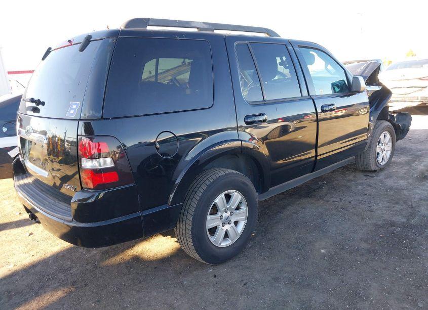 Photo 4 of 2010 Ford Explorer XLT (VIN 1FMEU7DEXAUA30640)