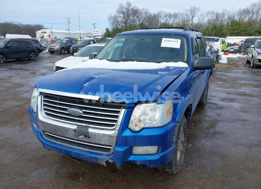 Photo 2 of 2010 Ford Explorer XLT (VIN 1FMEU7DEXAUA52654)