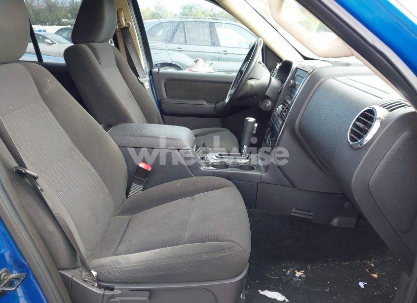 Photo 5 of 2010 Ford Explorer XLT (VIN 1FMEU7DEXAUA52654)