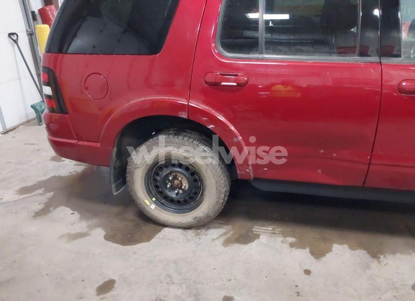 Photo 6 of 2010 Ford Explorer XLT (VIN 1FMEU7DEXAUB07698)