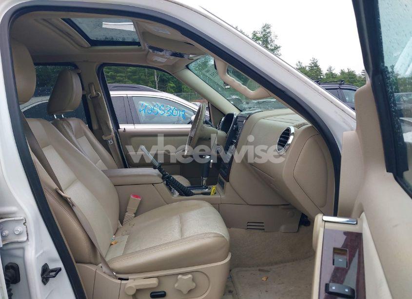 Photo 5 of 2010 Ford Explorer LIMITED (VIN 1FMEU7FE3AUA27043)