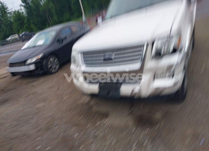 Photo 6 of 2010 Ford Explorer LIMITED (VIN 1FMEU7FE3AUA27043)