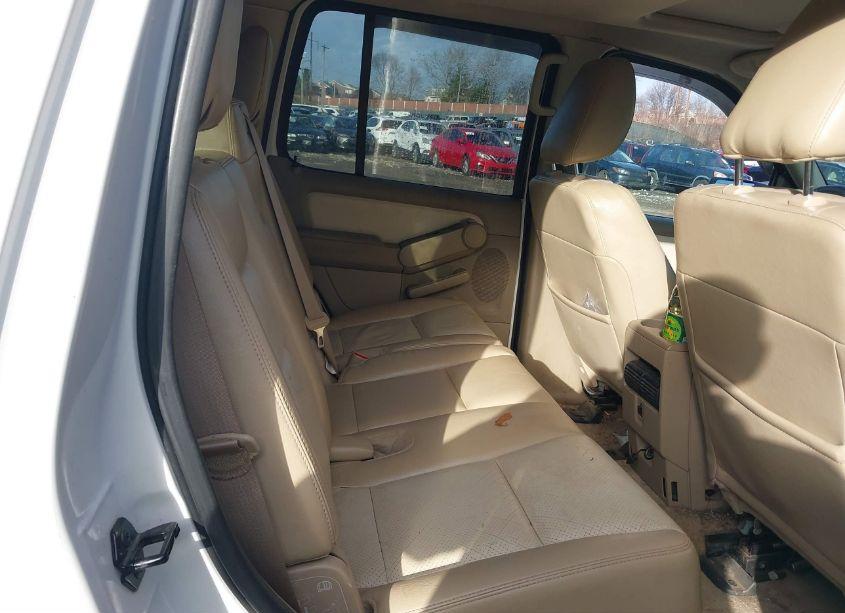 Photo 8 of 2010 Ford Explorer LIMITED (VIN 1FMEU7FE6AUA07837)