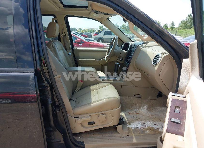 Photo 5 of 2008 Ford Explorer LIMITED (VIN 1FMEU85838UA64167)