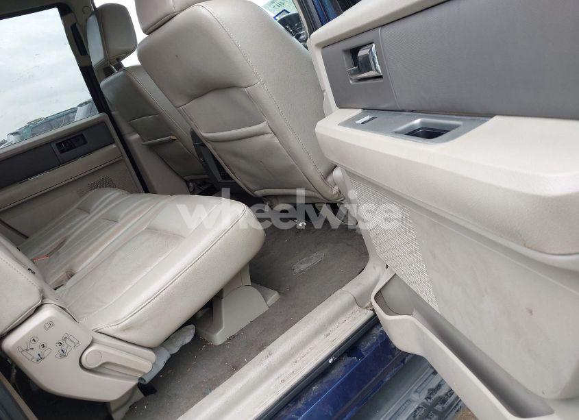 Photo 8 of 2008 Ford Expedition EL XLT (VIN 1FMFK15528LA16821)