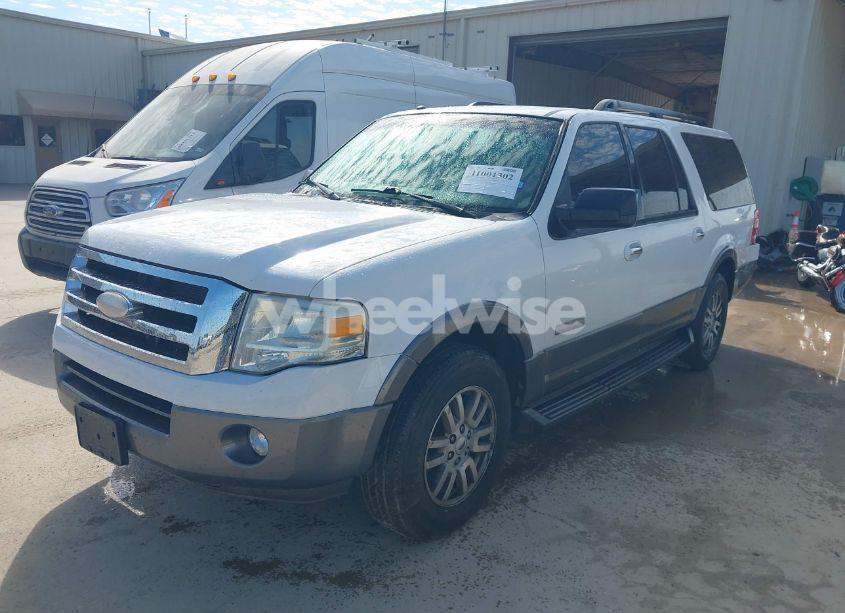 Photo 2 of 2007 Ford Expedition EL XLT (VIN 1FMFK15537LA56095)