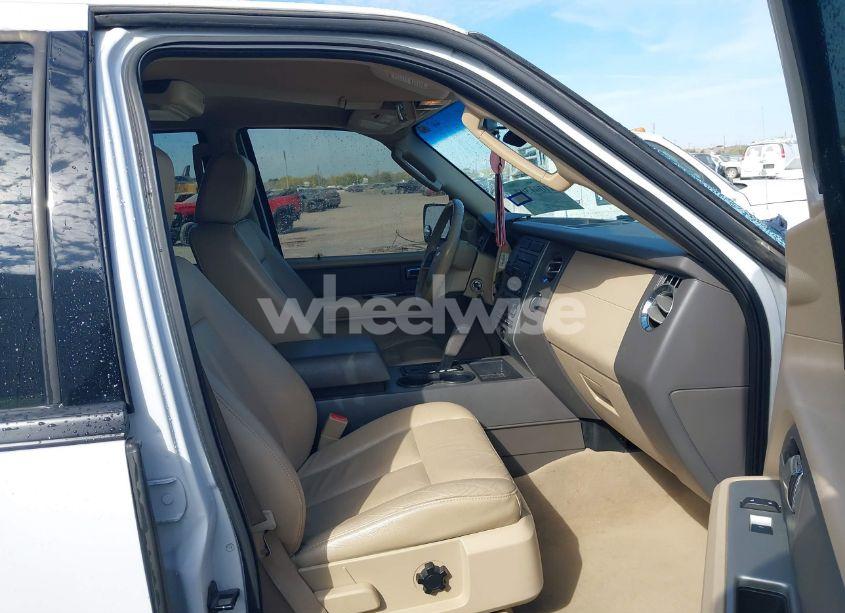 Photo 5 of 2007 Ford Expedition EL XLT (VIN 1FMFK15537LA56095)