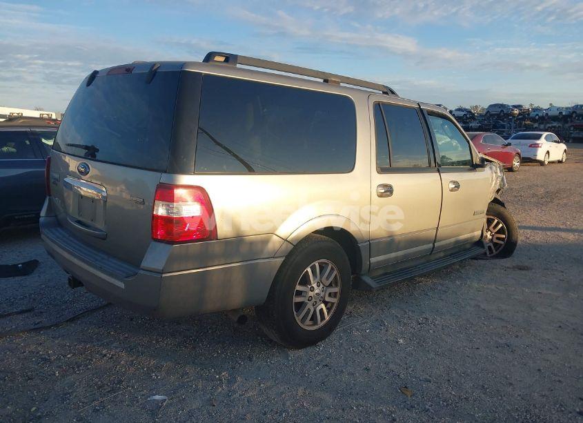 Photo 4 of 2008 Ford Expedition EL XLT (VIN 1FMFK155X8LA52580)