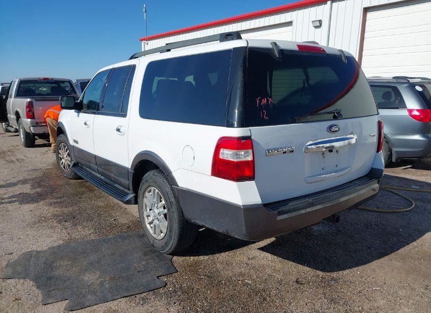 Photo 3 of 2007 Ford Expedition EL XLT (VIN 1FMFK16547LA94739)