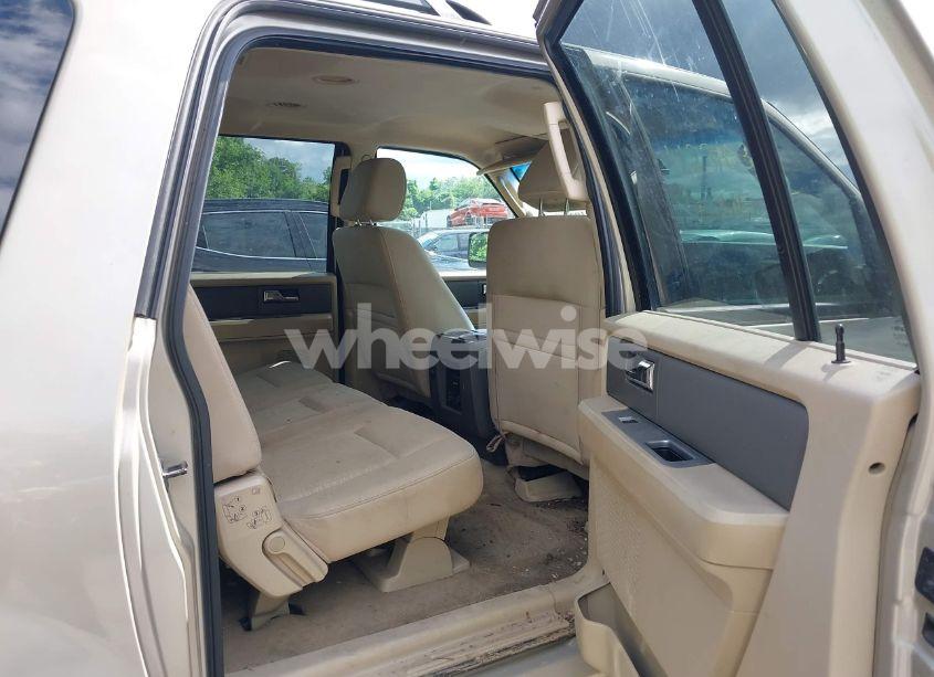 Photo 8 of 2007 Ford Expedition EL XLT (VIN 1FMFK16587LA98583)