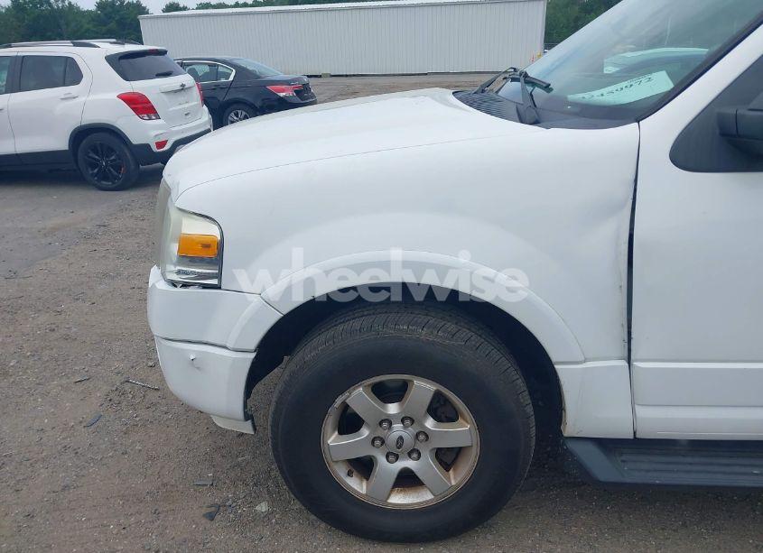 Photo 12 of 2009 Ford Expedition EL XLT (VIN 1FMFK16589EA70967)
