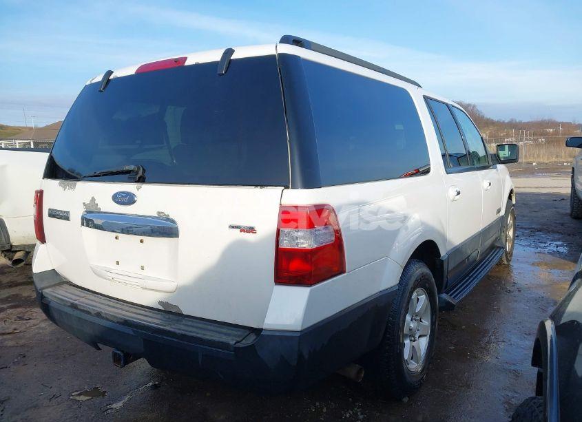 Photo 4 of 2007 Ford Expedition EL XLT (VIN 1FMFK165X7LA24260)