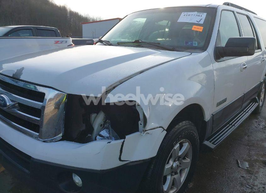 Photo 6 of 2007 Ford Expedition EL XLT (VIN 1FMFK165X7LA24260)