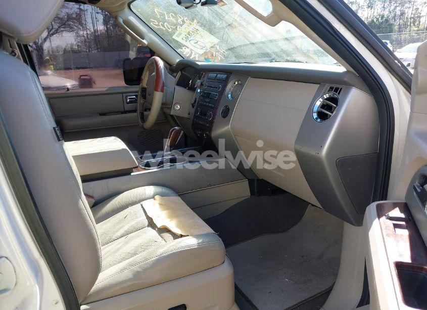 Photo 5 of 2008 Ford Expedition EL LIMITED (VIN 1FMFK195X8LA08217)