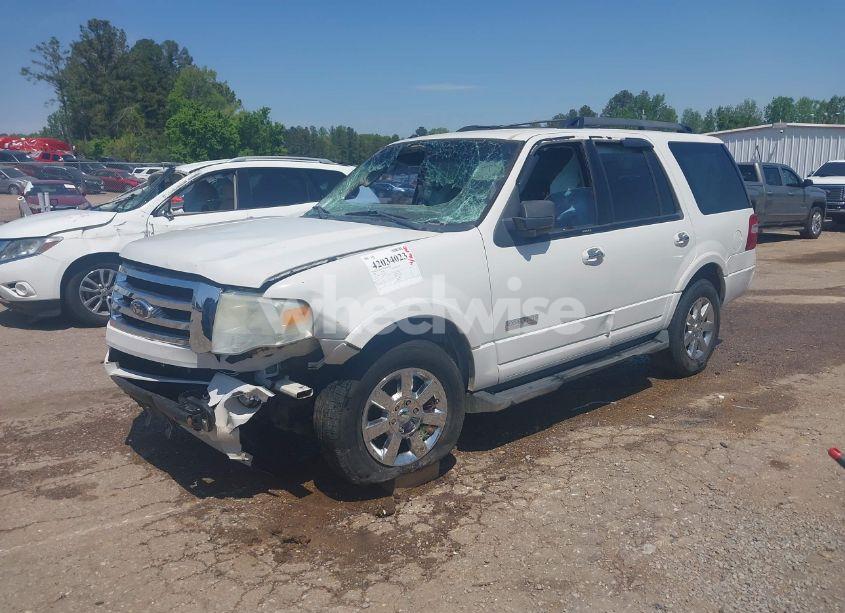 Photo 2 of 2008 Ford Expedition XLT (VIN 1FMFU15508LA38505)