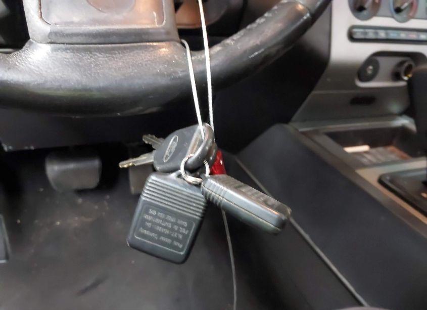 Photo 11 of 2008 Ford Expedition XLT (VIN 1FMFU15508LA81905)