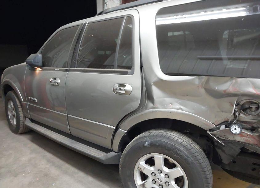 Photo 15 of 2008 Ford Expedition XLT (VIN 1FMFU15508LA81905)