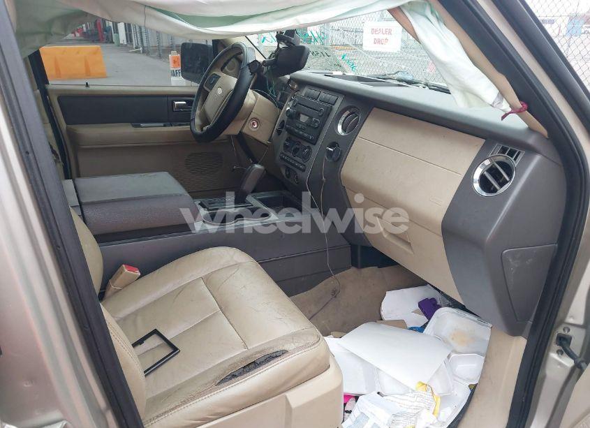 Photo 5 of 2007 Ford Expedition XLT (VIN 1FMFU15517LA64268)