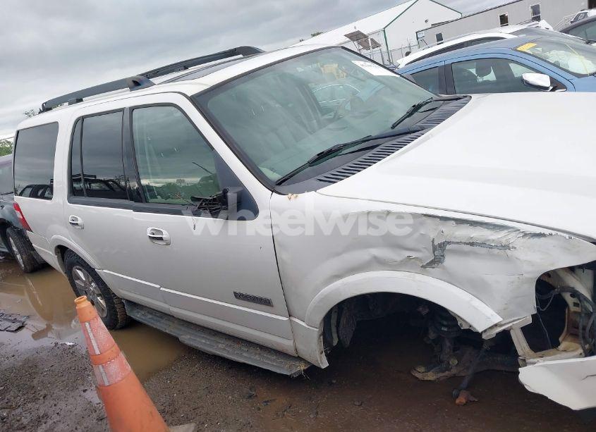 Photo 14 of 2008 Ford Expedition XLT (VIN 1FMFU15518LA78950)