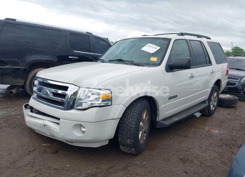 Photo 2 of 2008 Ford Expedition XLT (VIN 1FMFU15518LA78950)