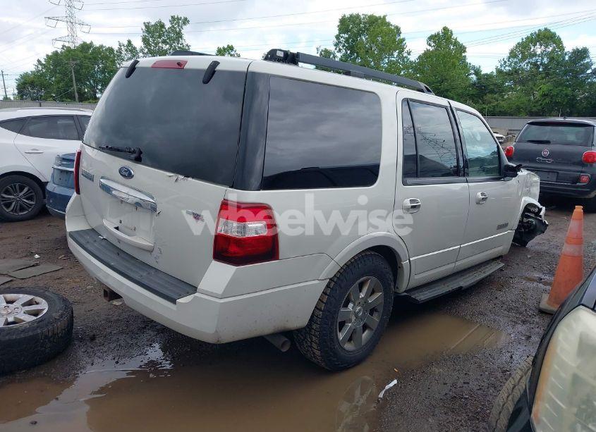 Photo 4 of 2008 Ford Expedition XLT (VIN 1FMFU15518LA78950)