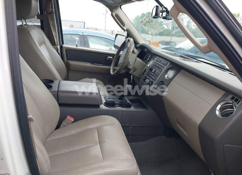 Photo 5 of 2008 Ford Expedition XLT (VIN 1FMFU15518LA78950)