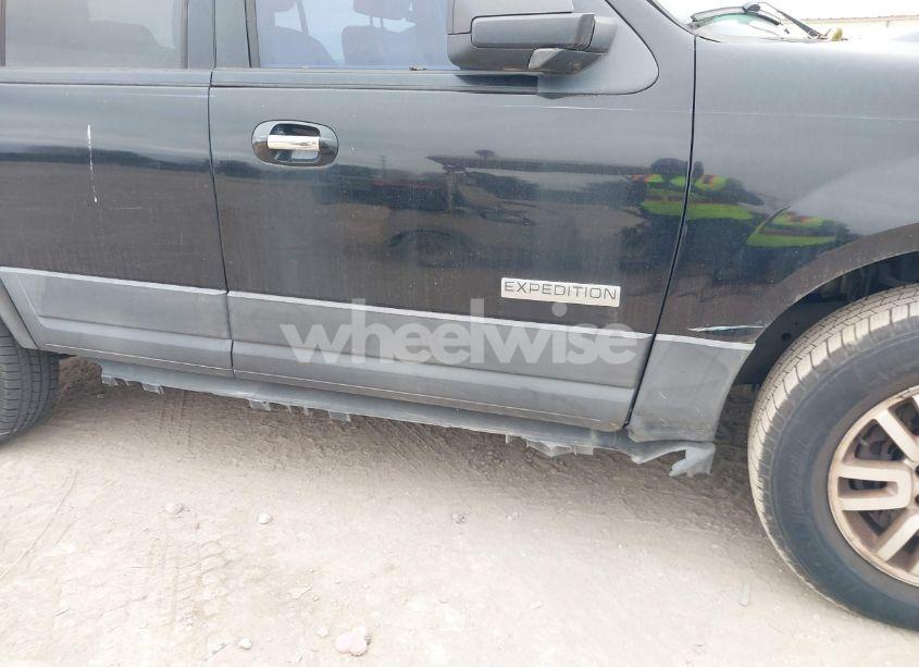 Photo 12 of 2007 Ford Expedition XLT (VIN 1FMFU15527LA04953)