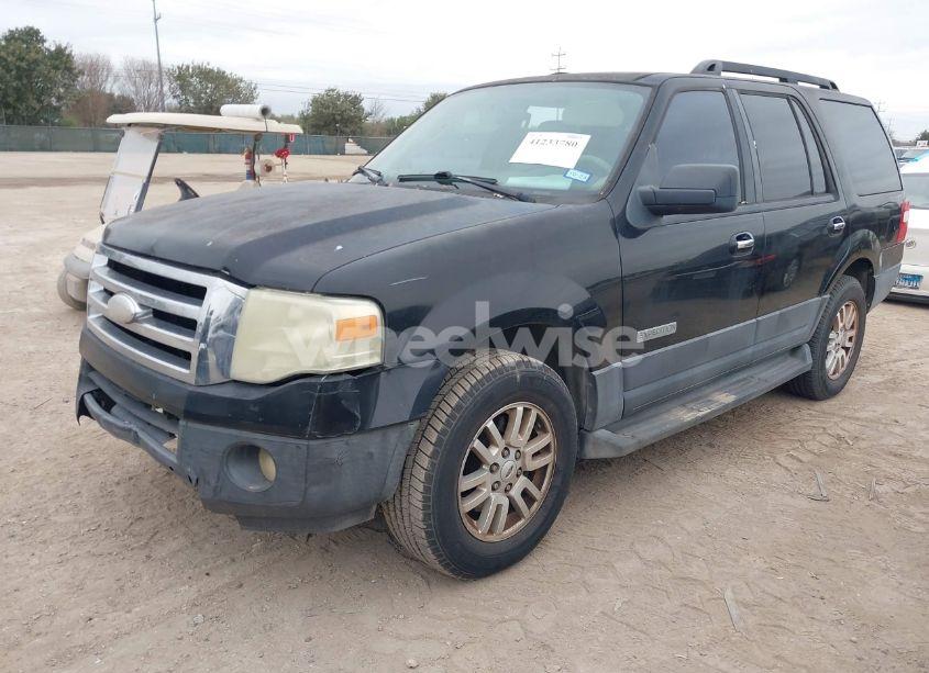 Photo 2 of 2007 Ford Expedition XLT (VIN 1FMFU15527LA04953)