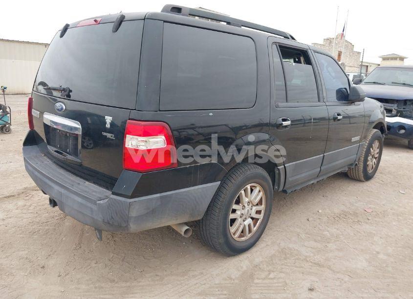 Photo 4 of 2007 Ford Expedition XLT (VIN 1FMFU15527LA04953)