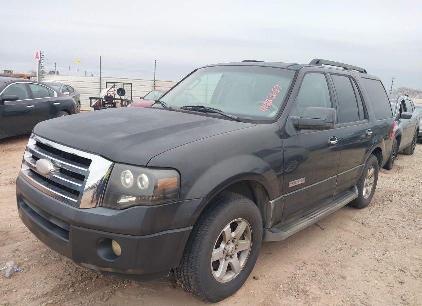 Photo 2 of 2007 Ford Expedition XLT (VIN 1FMFU15537LA09952)