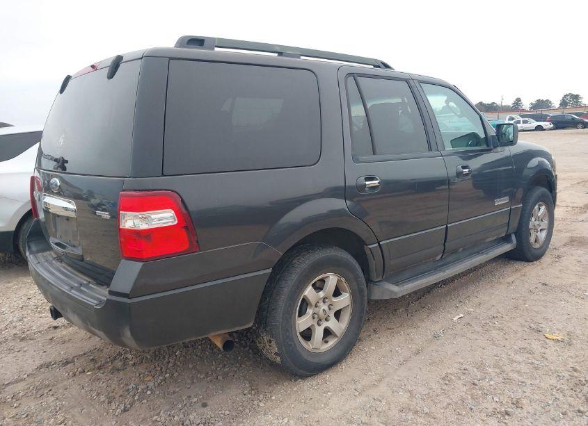 Photo 4 of 2007 Ford Expedition XLT (VIN 1FMFU15537LA09952)