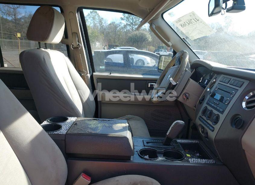 Photo 5 of 2008 Ford Expedition XLT (VIN 1FMFU15548LA06091)