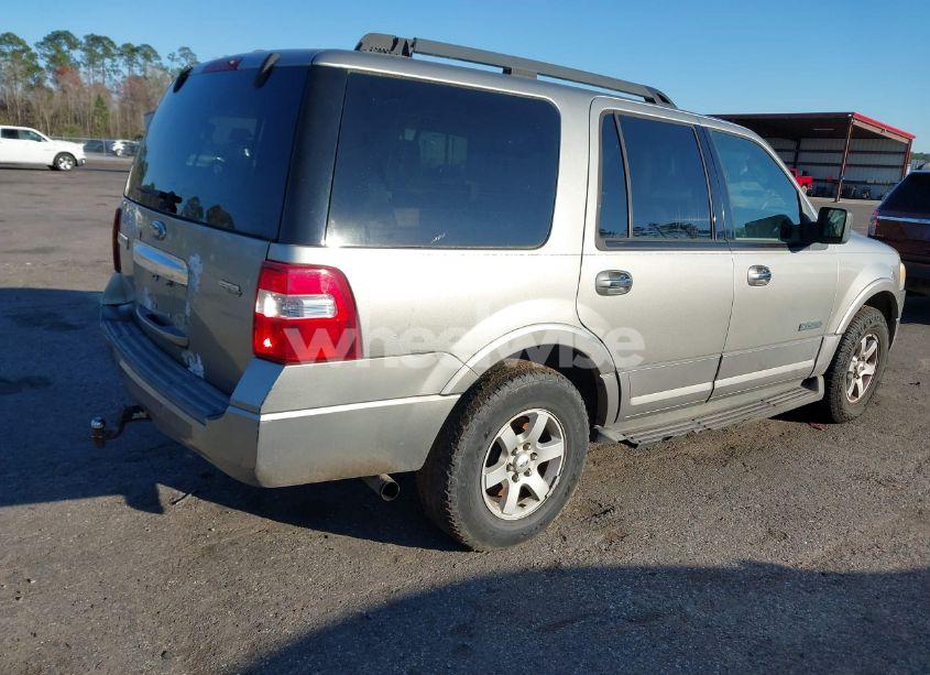 Photo 4 of 2008 Ford Expedition XLT (VIN 1FMFU15548LA86332)