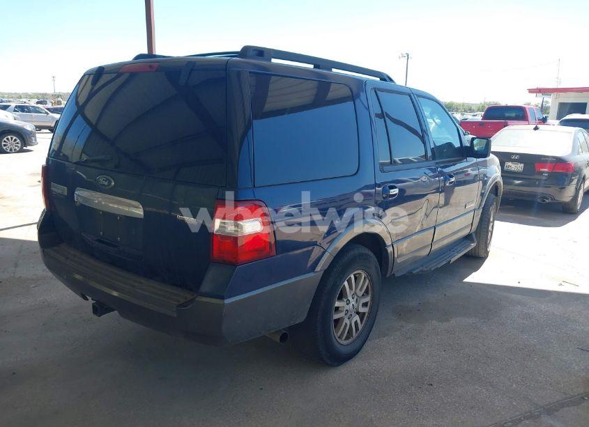 Photo 4 of 2007 Ford Expedition XLT (VIN 1FMFU15557LA70851)