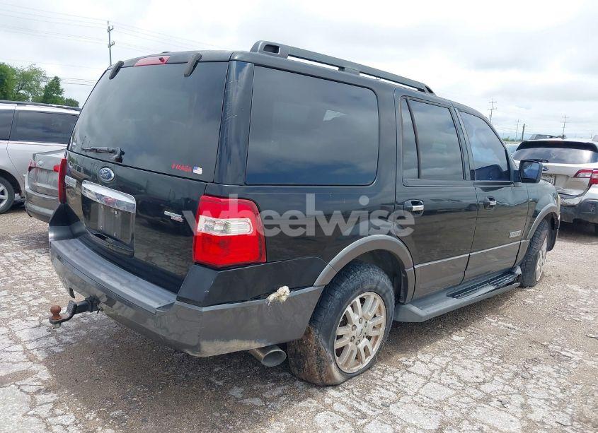 Photo 4 of 2007 Ford Expedition XLT (VIN 1FMFU15557LA99444)