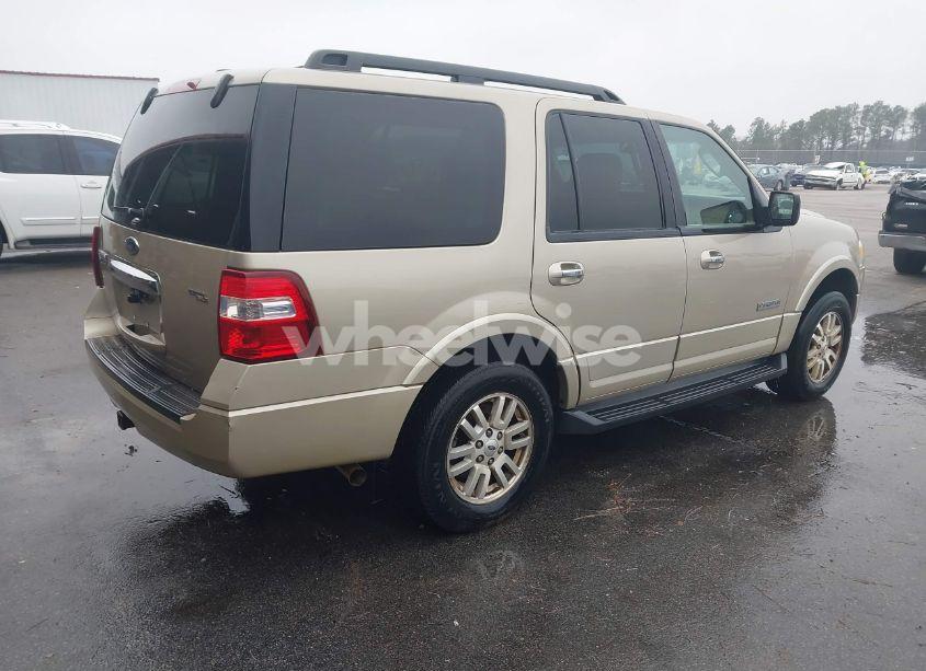 Photo 4 of 2008 Ford Expedition XLT (VIN 1FMFU15558LA41660)