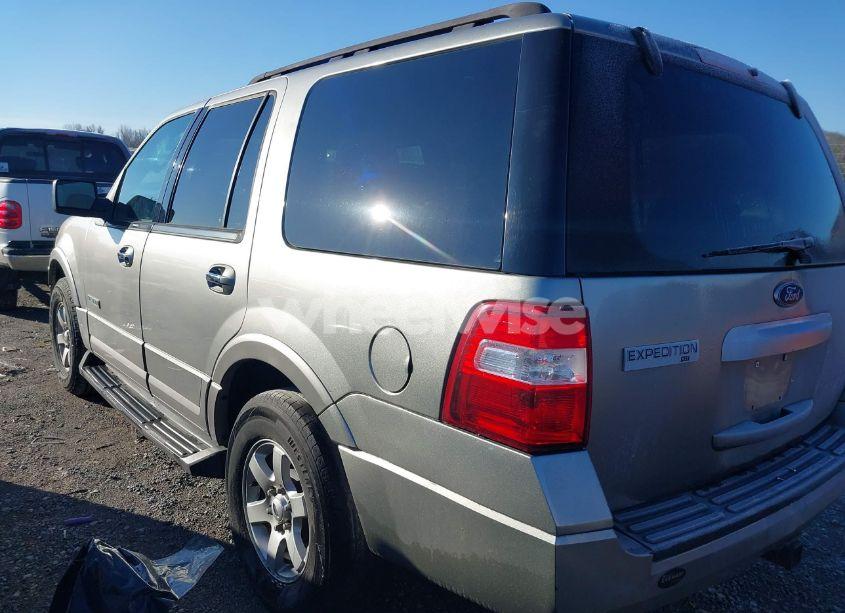 Photo 3 of 2008 Ford Expedition XLT (VIN 1FMFU15558LA82080)