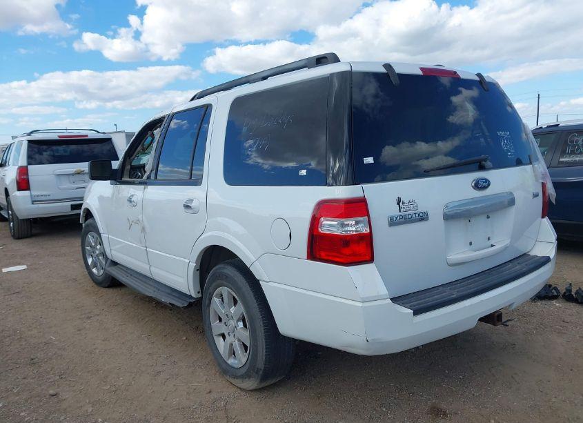 Photo 3 of 2009 Ford Expedition XLT (VIN 1FMFU15559EB27508)