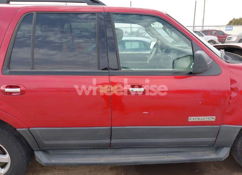 Photo 14 of 2007 Ford Expedition XLT (VIN 1FMFU15577LA01336)