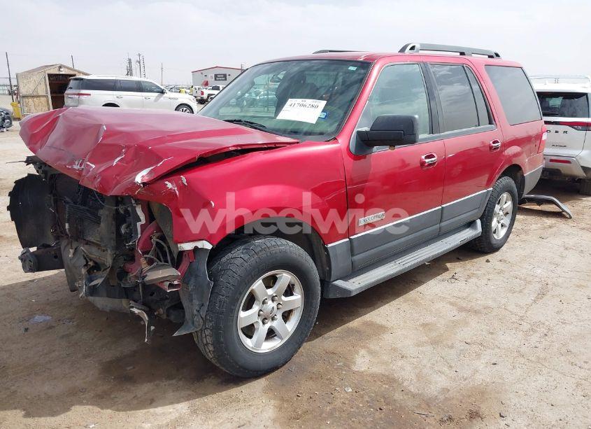 Photo 2 of 2007 Ford Expedition XLT (VIN 1FMFU15577LA01336)