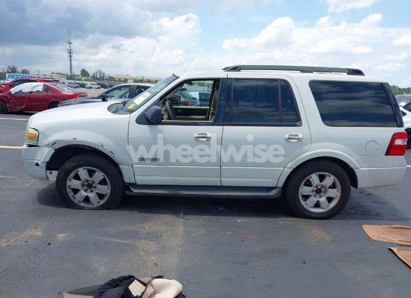 Photo 14 of 2008 Ford Expedition XLT (VIN 1FMFU15578LA12953)