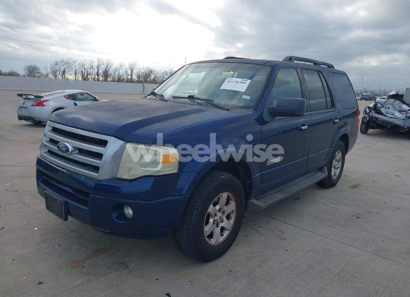 Photo 2 of 2008 Ford Expedition XLT (VIN 1FMFU15578LA71176)