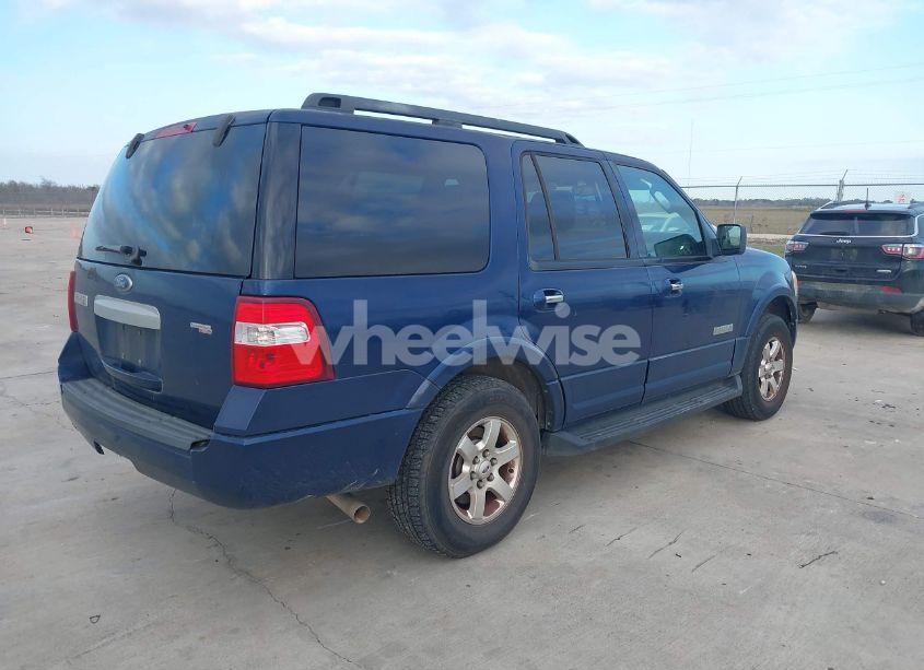 Photo 4 of 2008 Ford Expedition XLT (VIN 1FMFU15578LA71176)