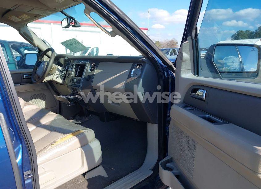 Photo 5 of 2008 Ford Expedition XLT (VIN 1FMFU15578LA73588)