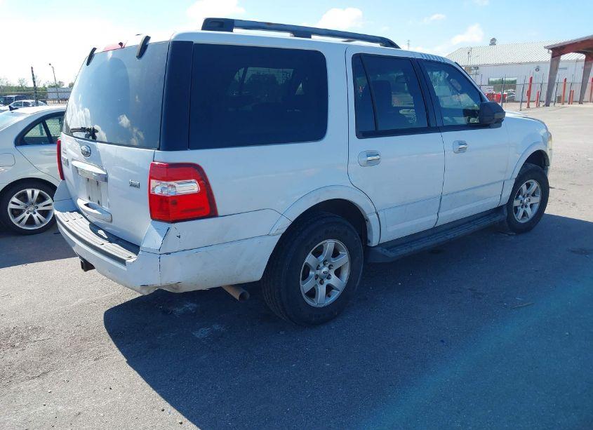 Photo 4 of 2009 Ford Expedition XLT (VIN 1FMFU15579EB04263)