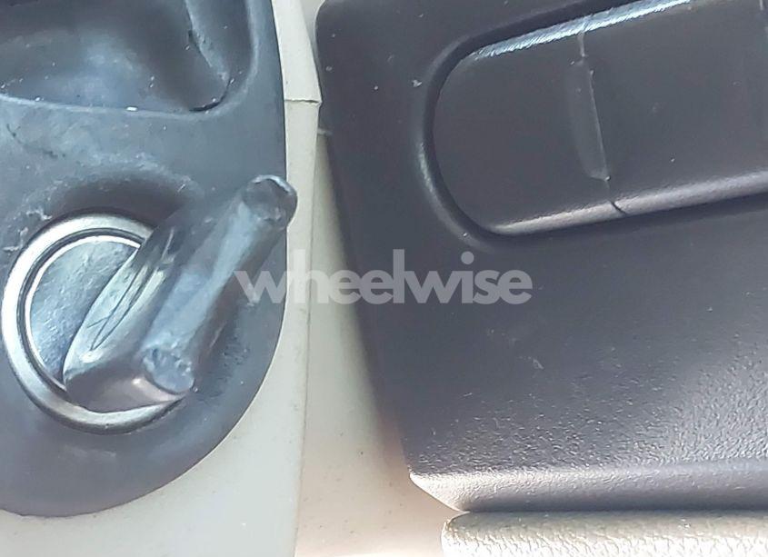 Photo 11 of 2006 Ford Expedition XLT/XLT SPORT (VIN 1FMFU15586LA92986)